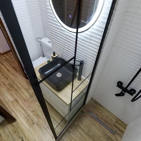 Quickspace Apartment Bukares Bagian luar foto