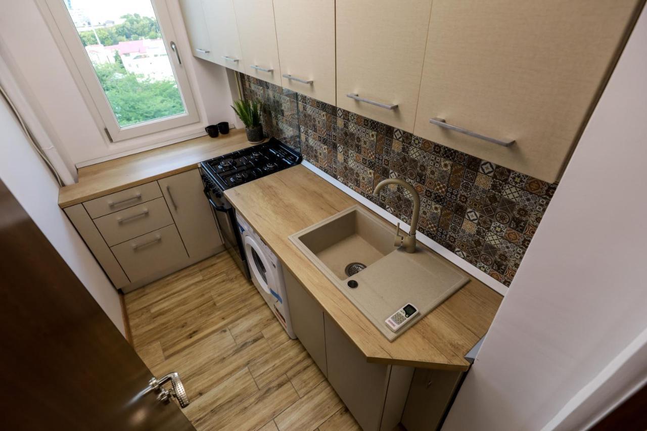 Quickspace Apartment Bukares Bagian luar foto