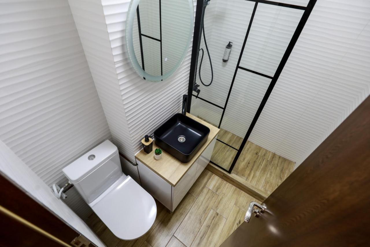 Quickspace Apartment Bukares Bagian luar foto